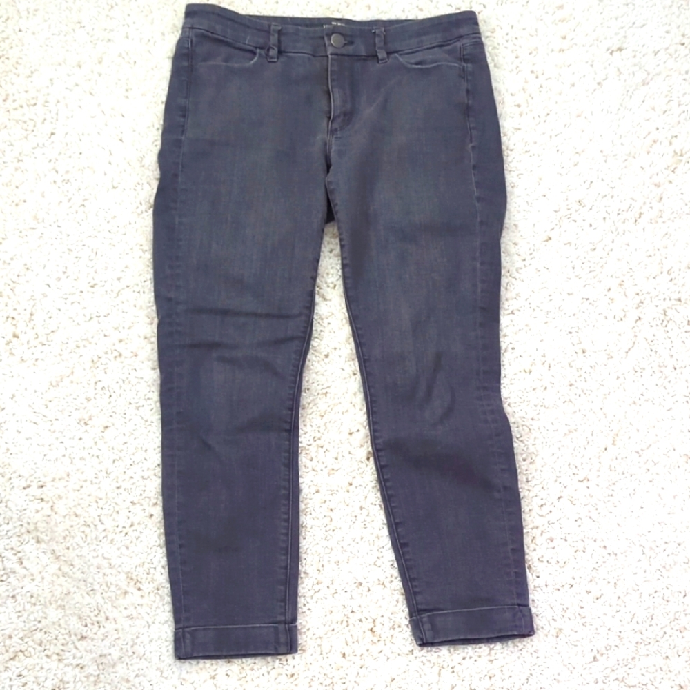 Cropped Gray Jeans
